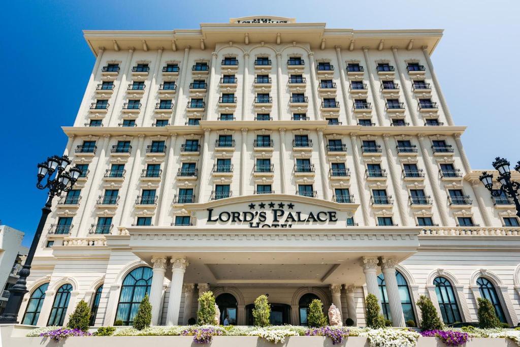 Lord'S Palace 키레니아 외부 사진